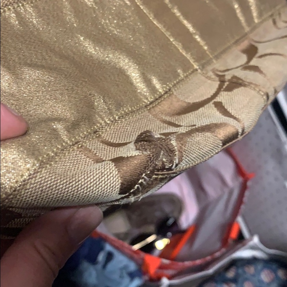 Old Style Coach Purse - Gold/Tan - Picture 7 of 8
